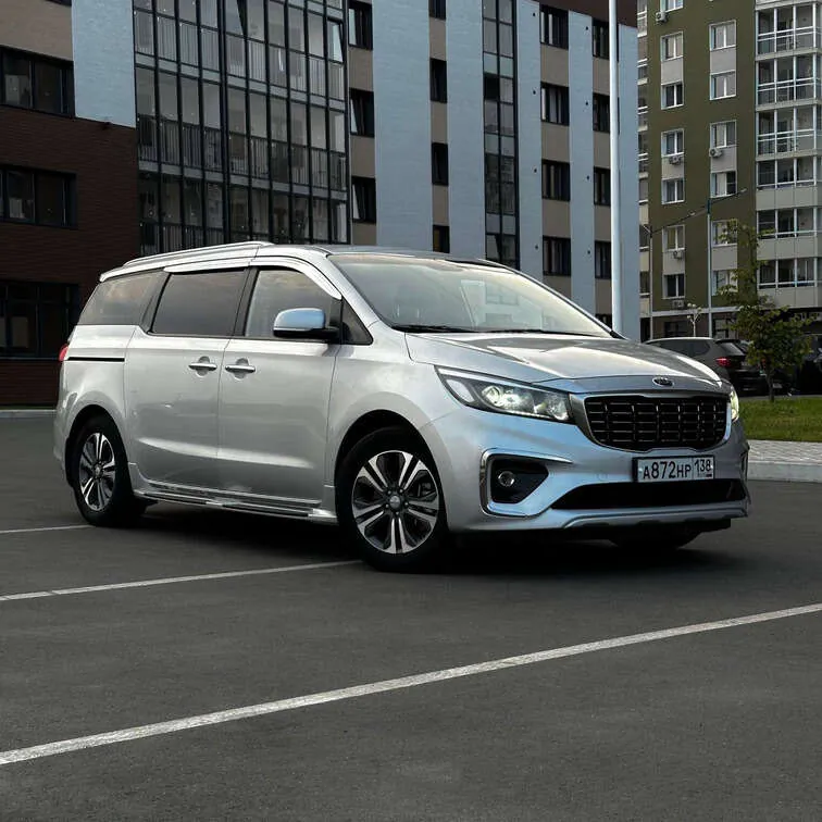 Kia Carnival 872