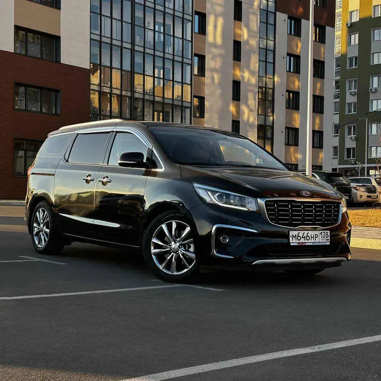 Kia Carnival 646